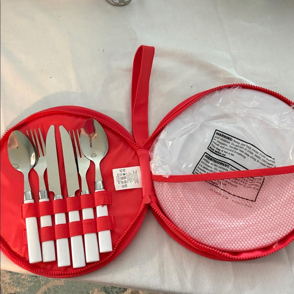 Sunnylife Sunset Picnic Bag with Plates and silverware